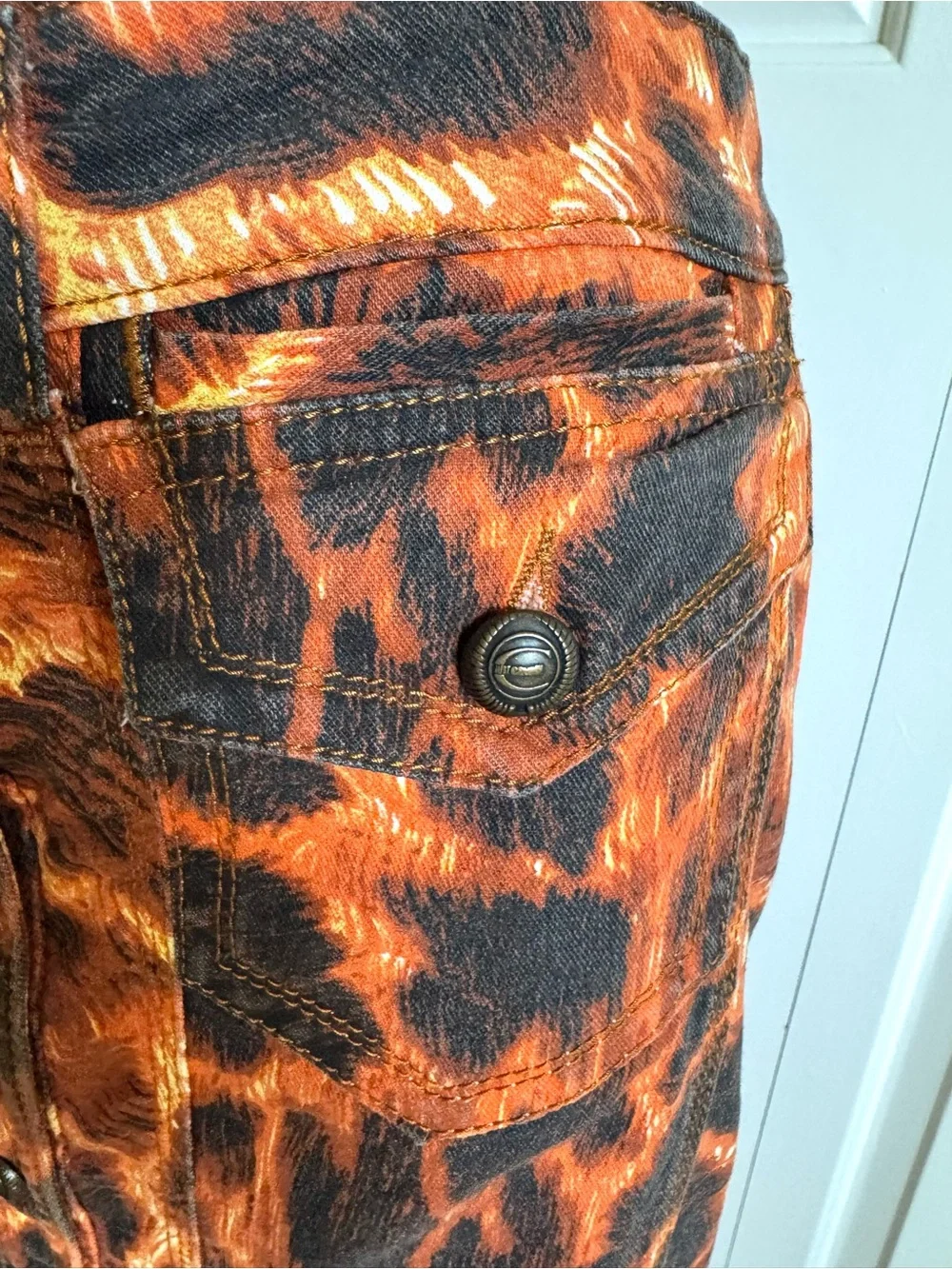JUST CAVALLI Orange Leopard Denim Button-Front Skirt 8/44 EUC - Picture 3 of 11